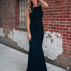 Southern Alternative Follow Your Heart Gown (Black) 6 Southern Alternative Follow Your Heart Gown (Black)